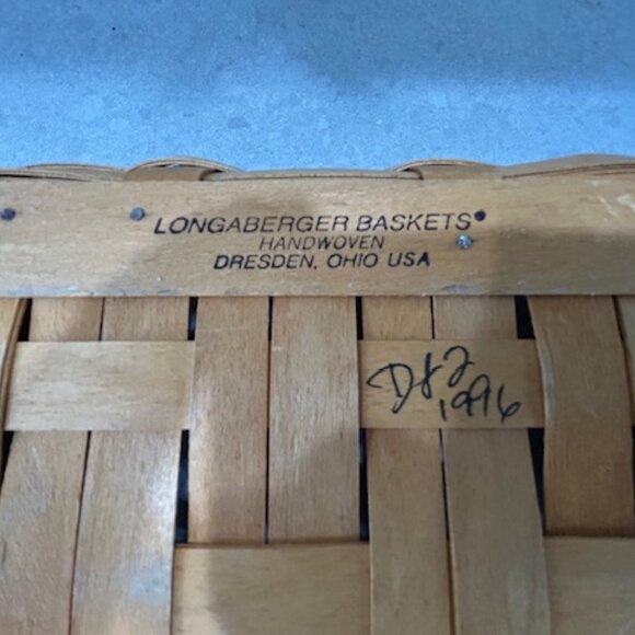 Longaberger Christmas Cheer Basket 1996 w/ plastic liner signed - Picture 6 of 8